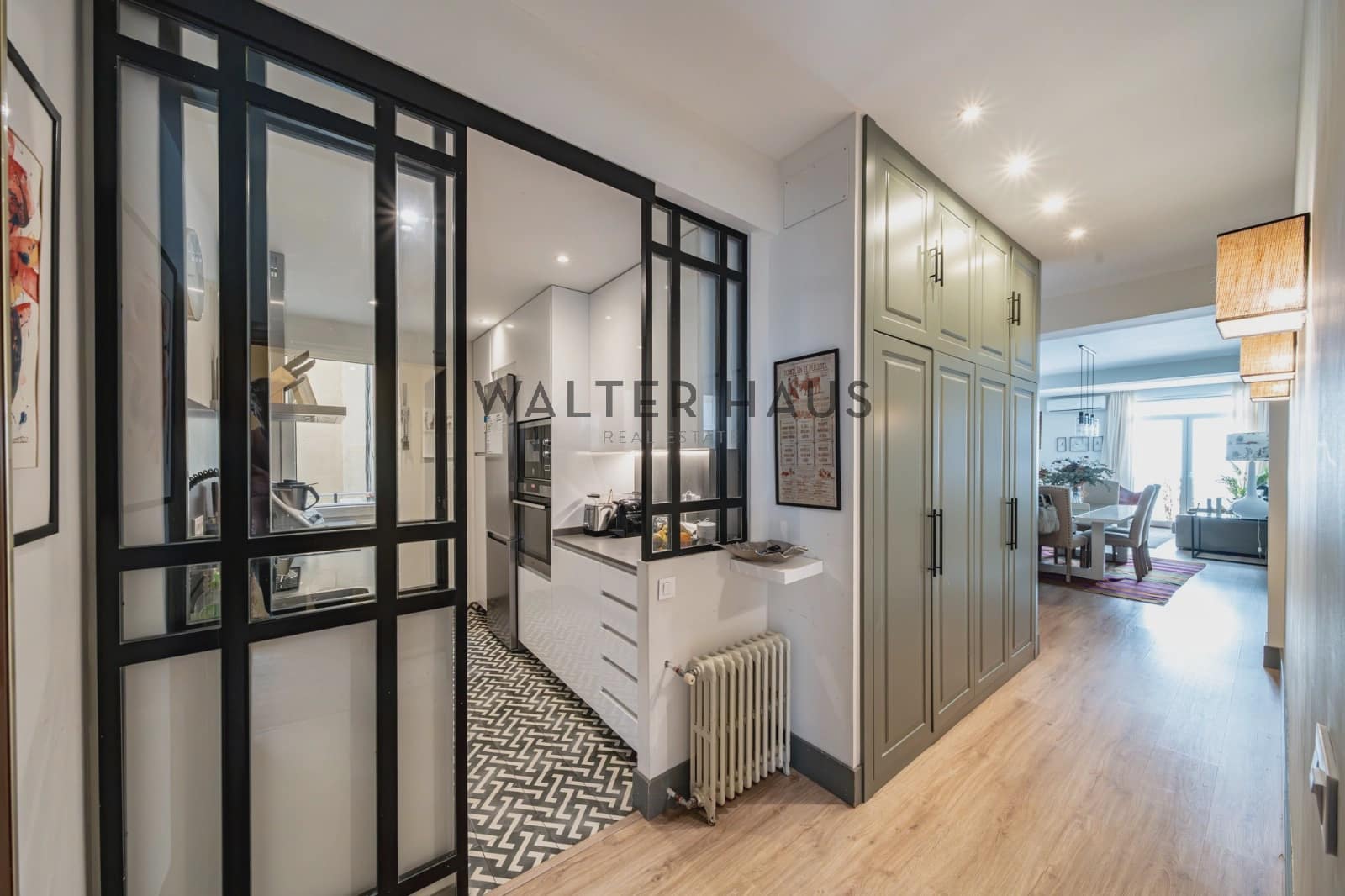 3 soveværelse Lejlighed til salg i Madrid by - € 1.195.000 (Ref: 9036081)