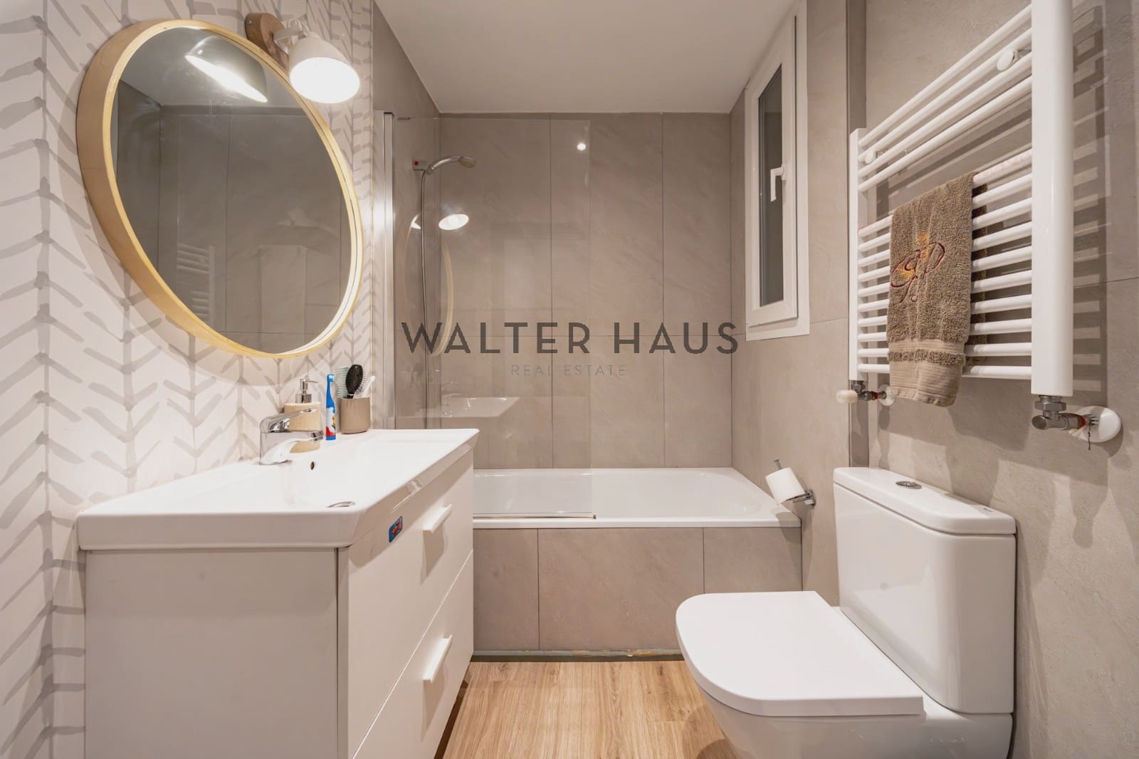 3 soveværelse Lejlighed til salg i Madrid by - € 1.195.000 (Ref: 9036081)