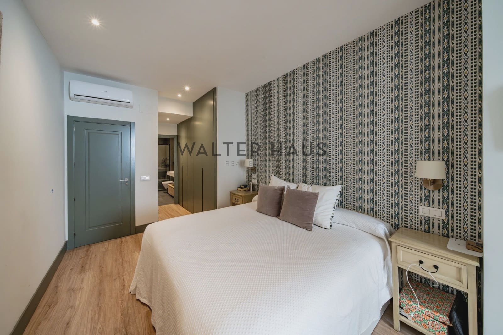 3 soveværelse Lejlighed til salg i Madrid by - € 1.195.000 (Ref: 9036081)