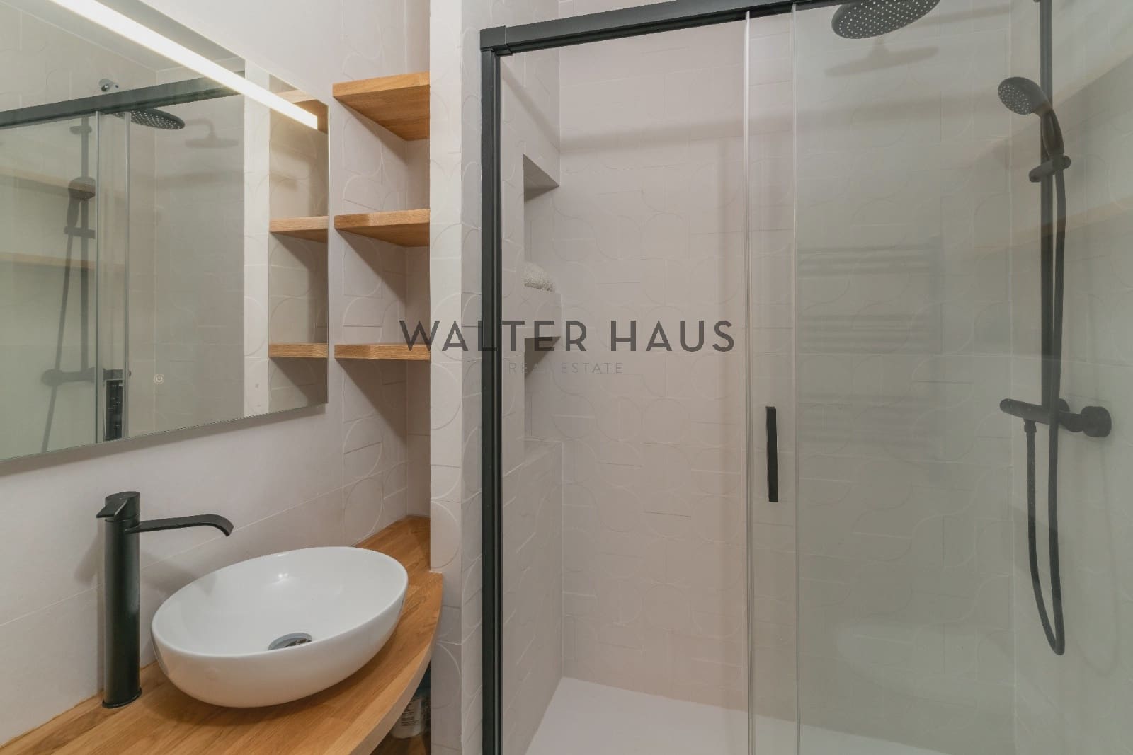 3 soveværelse Lejlighed til salg i Barcelona by - € 1.250.000 (Ref: 9044788)