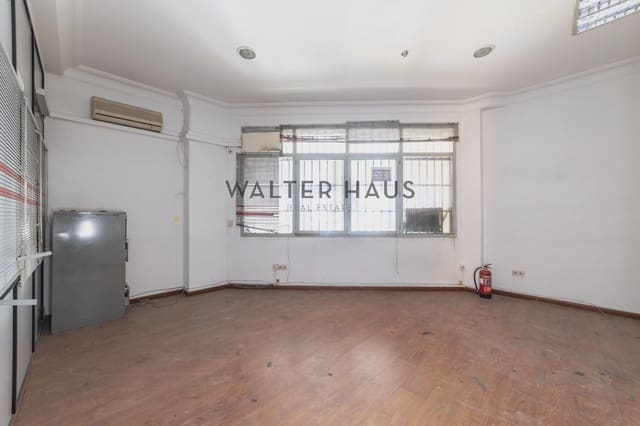 3 bedroom Office for sale in Goya, Madrid city - € 520,000 (Ref: 9046368)