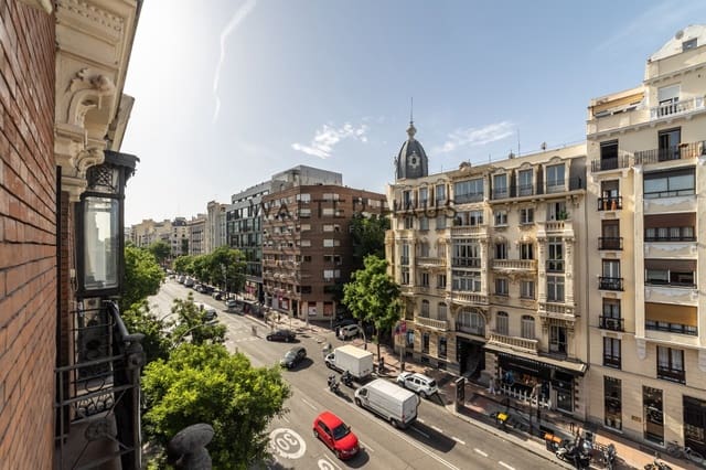 3 soveværelse Lejlighed til salg i Recoletos, Madrid by - € 2.800.000 (Ref: 9047096)