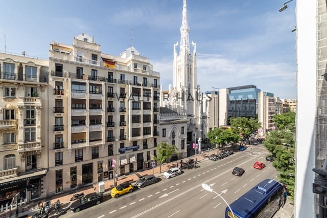 3 soveværelse Lejlighed til salg i Recoletos, Madrid by - € 2.800.000 (Ref: 9047096)
