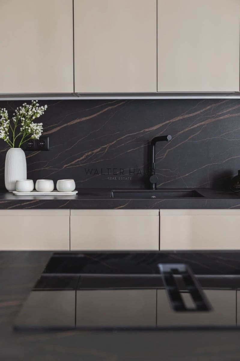 3 soveværelse Lejlighed til salg i Madrid by - € 1.390.000 (Ref: 9050145)