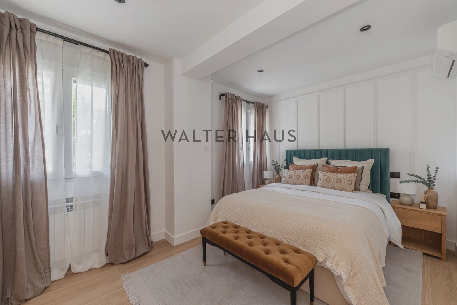 3 soveværelse Lejlighed til salg i Madrid by - € 1.390.000 (Ref: 9050145)