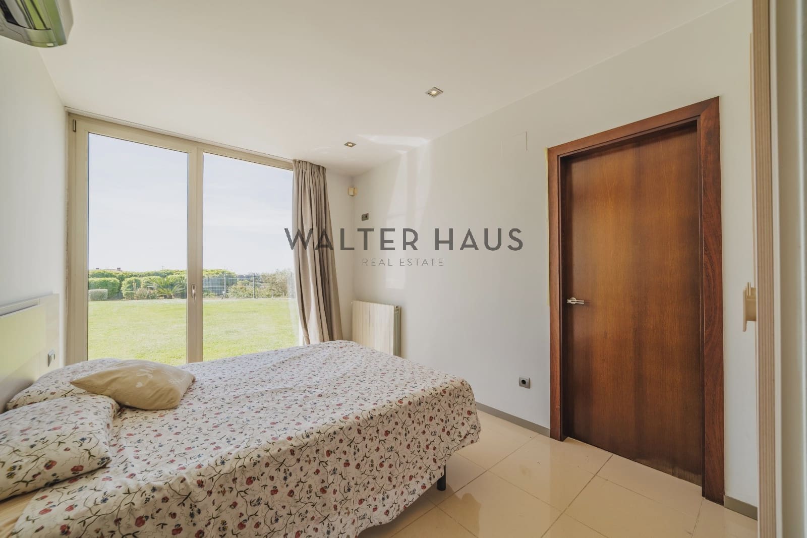 4 bedroom Villa for sale in Calonge i Sant Antoni with pool - € 995,000 (Ref: 9050146)