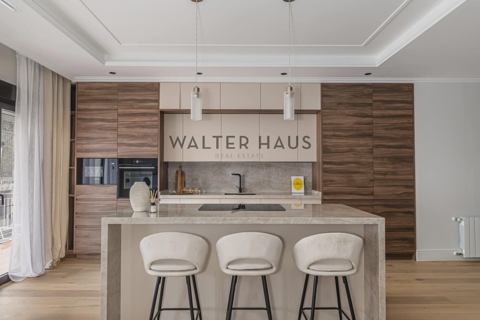 3 soveværelse Lejlighed til salg i Madrid by - € 1.900.000 (Ref: 9050460)