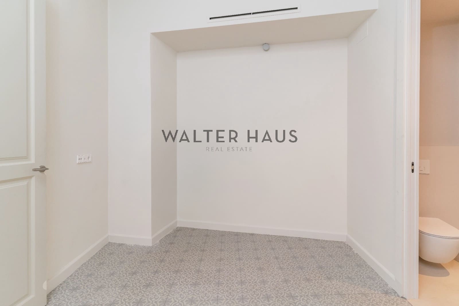 2 makuuhuone Asunto myytävänä paikassa Barcelona kaupunki - 645 000 € (Ref: 9057012)