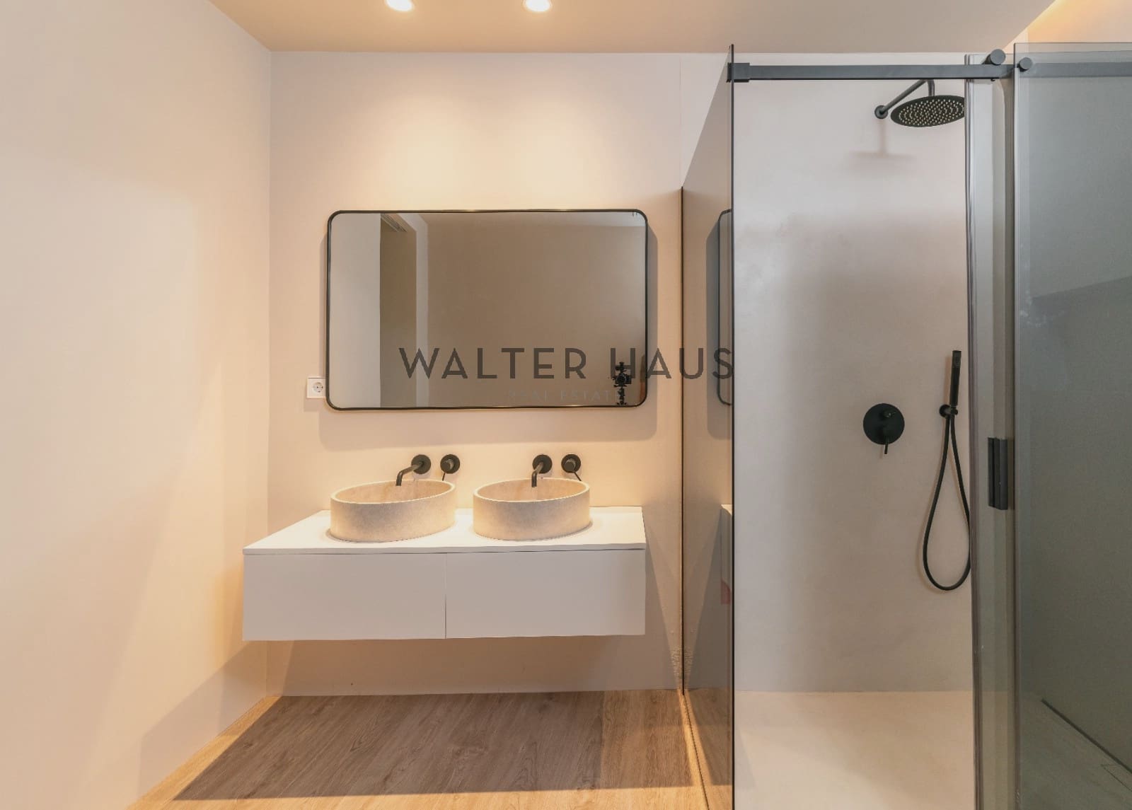 2 makuuhuone Asunto myytävänä paikassa Barcelona kaupunki - 645 000 € (Ref: 9057012)