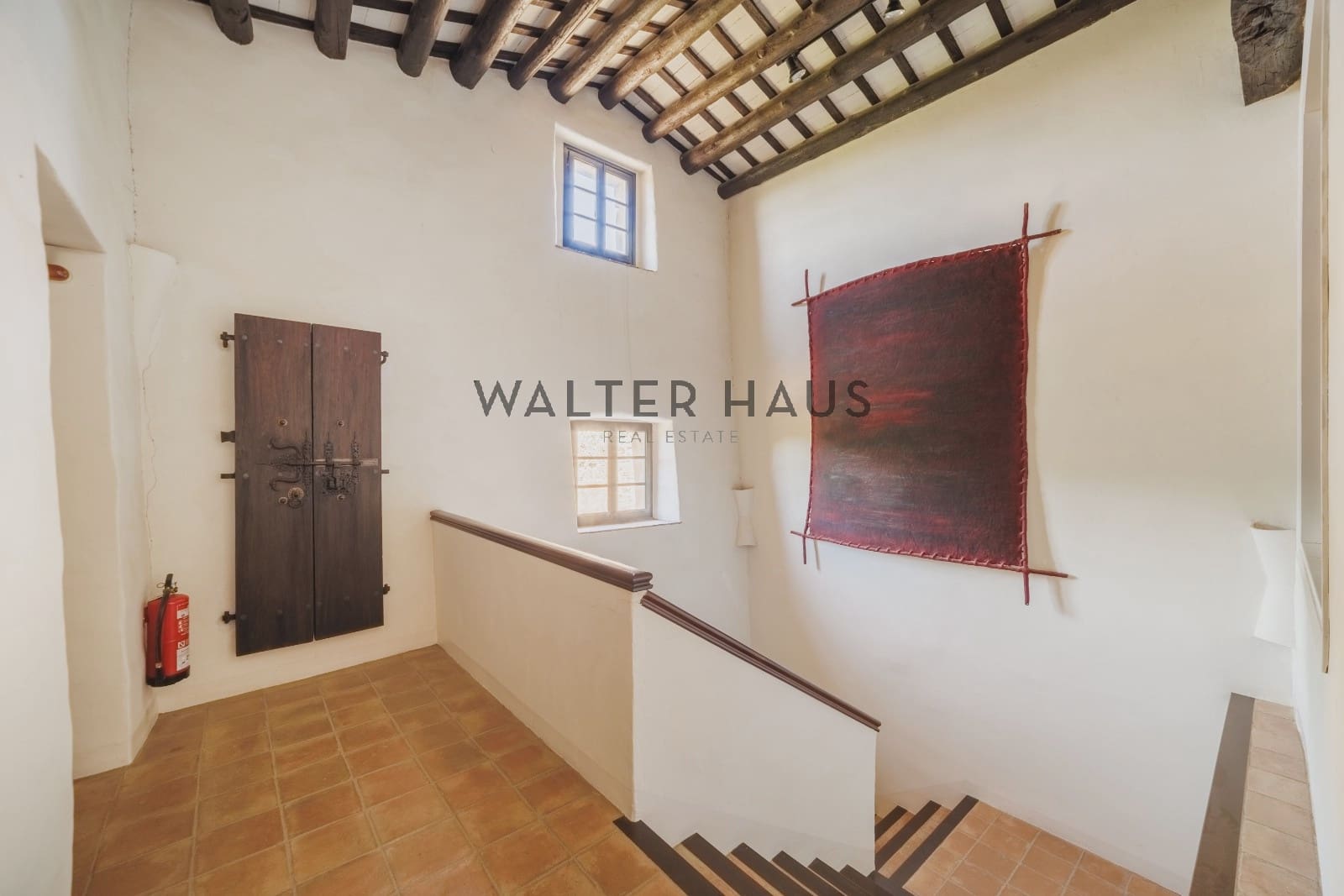 10 soverom Villa til salgs i Parlava med svømmebasseng - € 3 300 000 (Ref: 9058247)