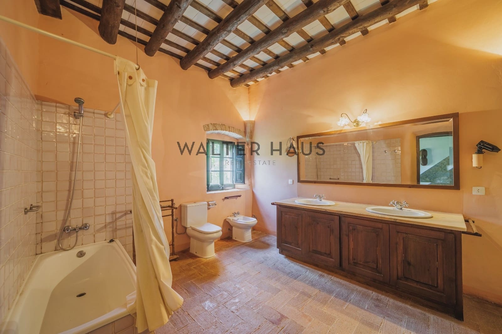 10 soverom Villa til salgs i Parlava med svømmebasseng - € 3 300 000 (Ref: 9058247)