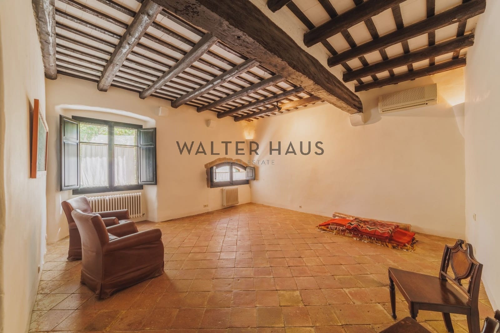 10 soverom Villa til salgs i Parlava med svømmebasseng - € 3 300 000 (Ref: 9058247)