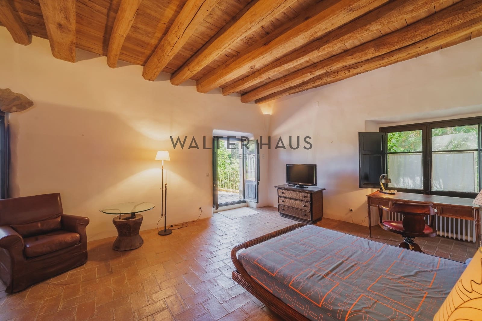 10 soverom Villa til salgs i Parlava med svømmebasseng - € 3 300 000 (Ref: 9058247)