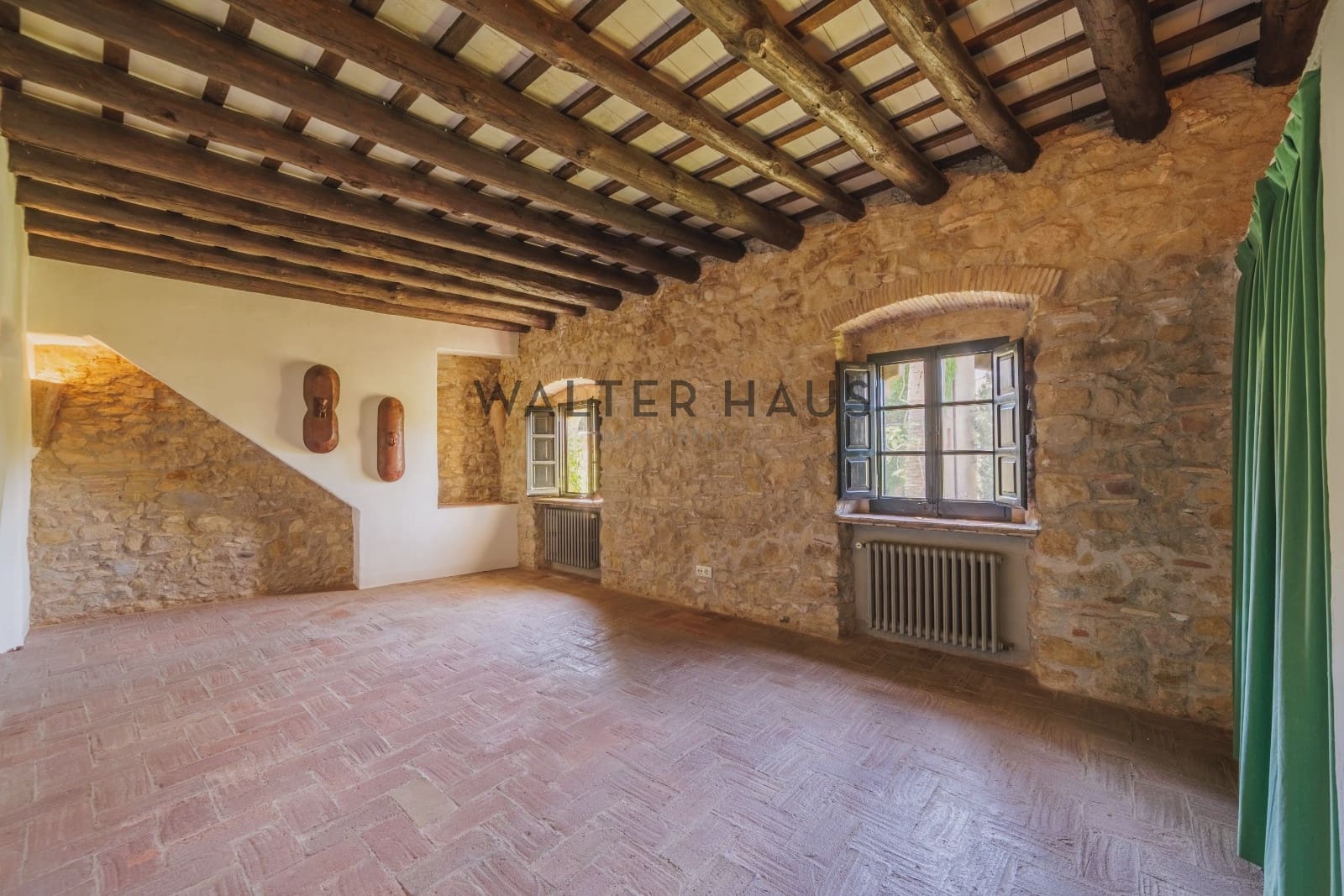 10 soverom Villa til salgs i Parlava med svømmebasseng - € 3 300 000 (Ref: 9058247)