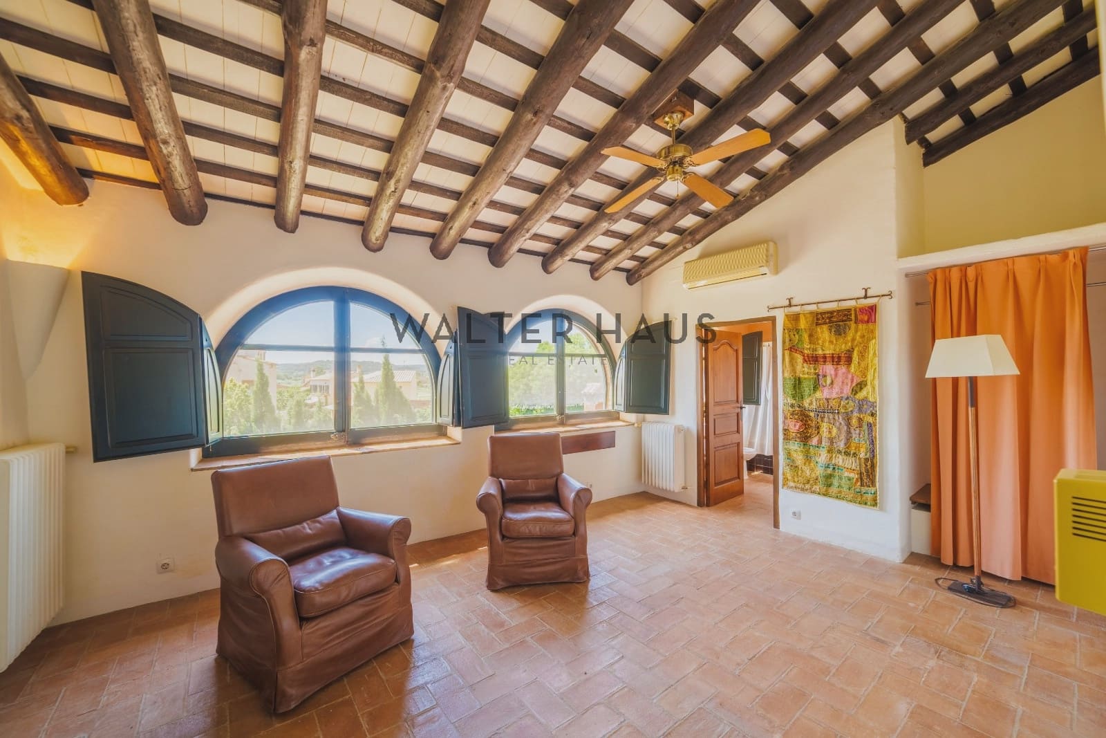 10 soverom Villa til salgs i Parlava med svømmebasseng - € 3 300 000 (Ref: 9058247)