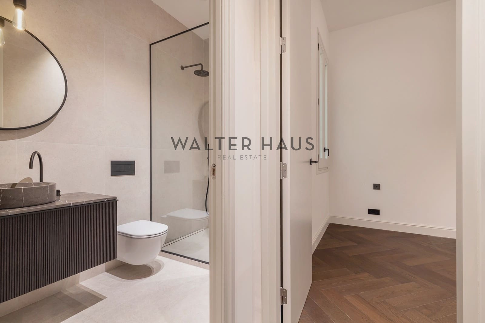 3 soveværelse Lejlighed til salg i Barcelona by - € 1.190.000 (Ref: 9058248)