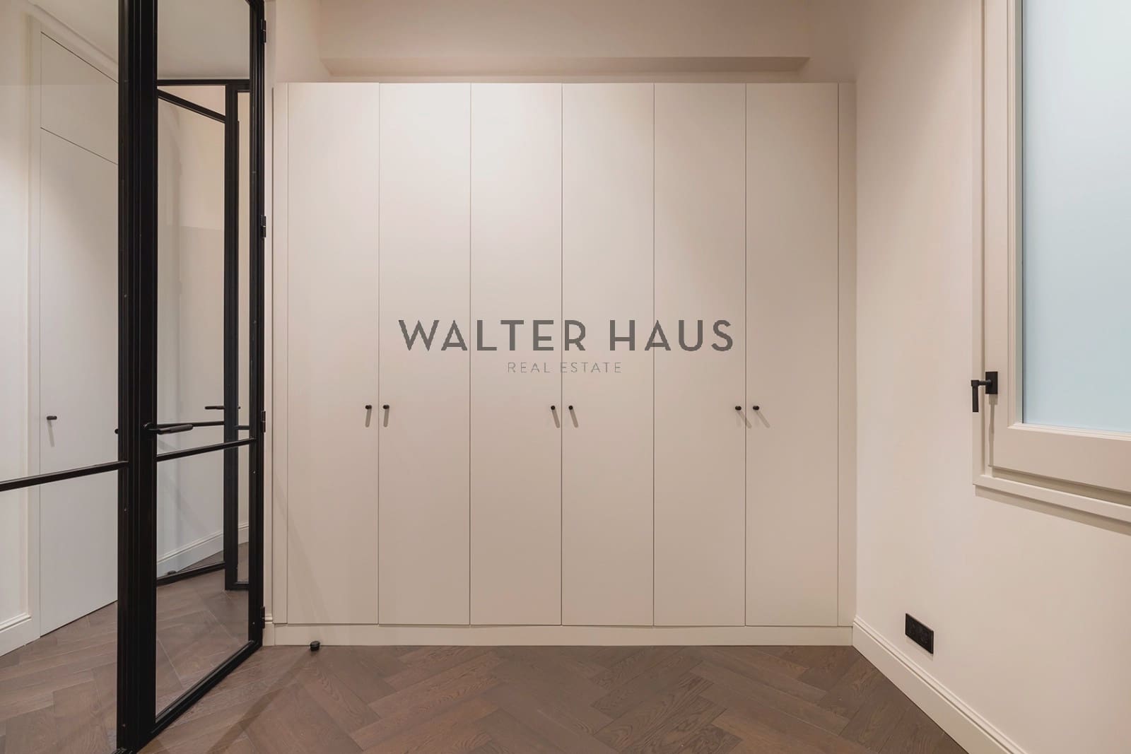 3 soveværelse Lejlighed til salg i Barcelona by - € 1.190.000 (Ref: 9058248)