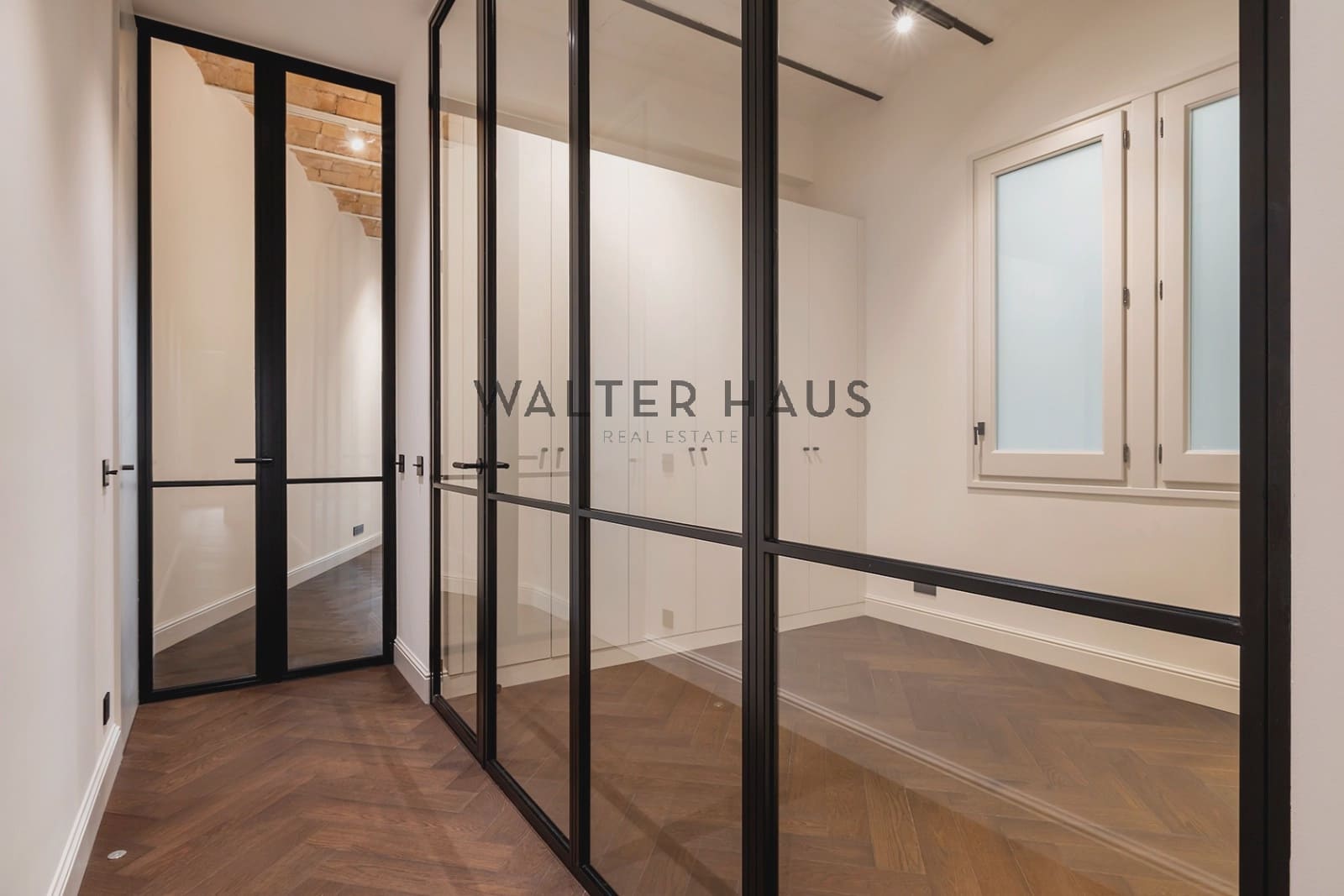 3 soveværelse Lejlighed til salg i Barcelona by - € 1.190.000 (Ref: 9058248)