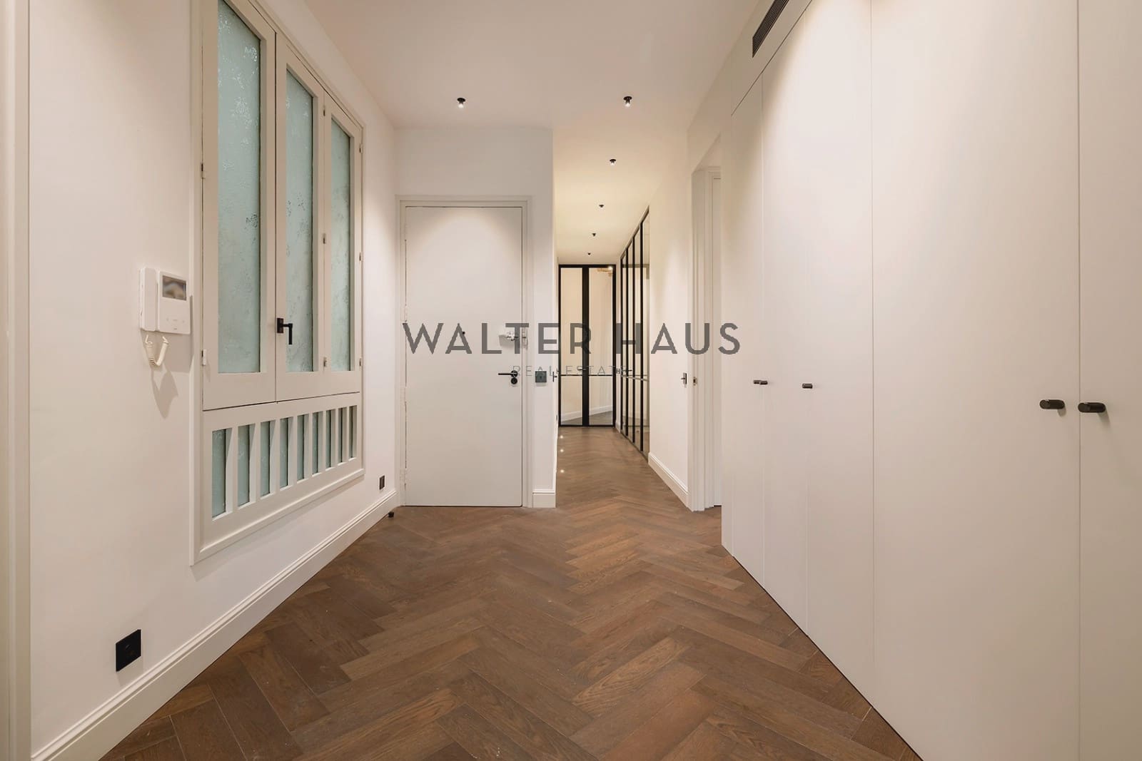 3 soveværelse Lejlighed til salg i Barcelona by - € 1.190.000 (Ref: 9058248)