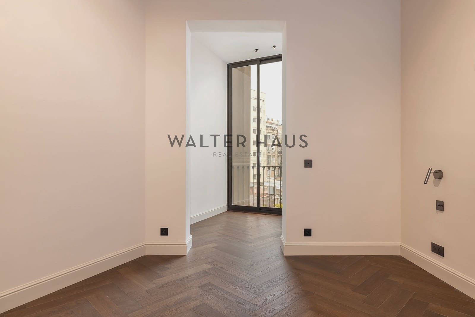 3 soveværelse Lejlighed til salg i Barcelona by - € 1.190.000 (Ref: 9058248)