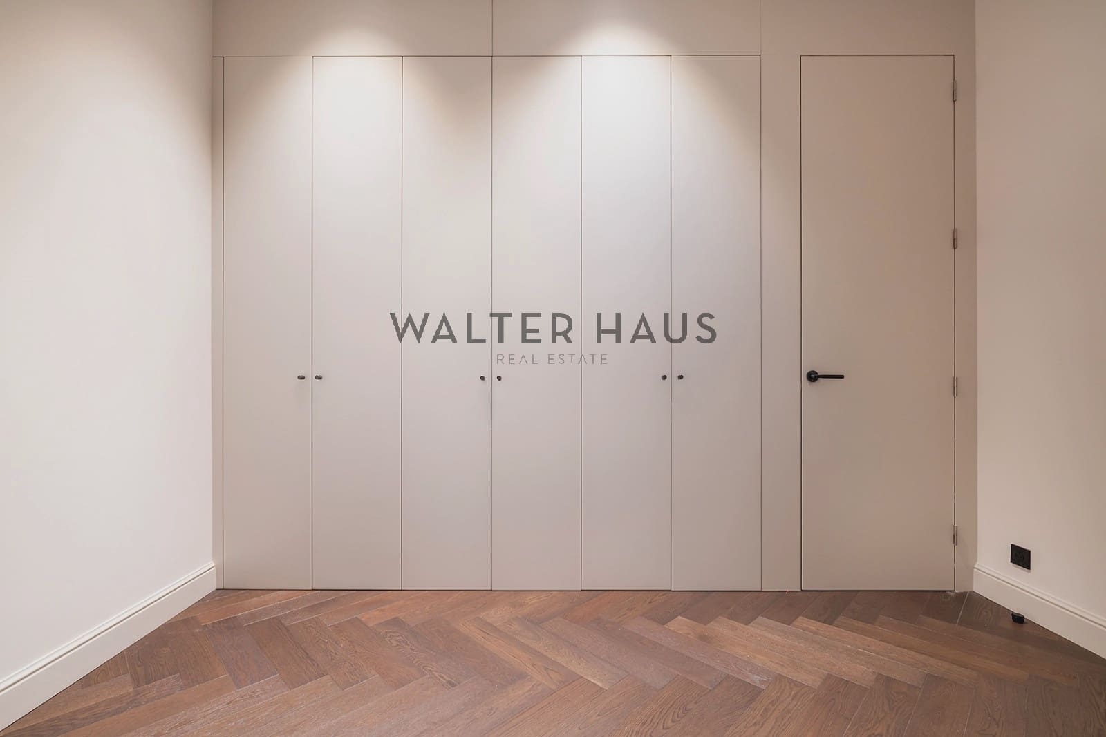 3 soveværelse Lejlighed til salg i Barcelona by - € 1.190.000 (Ref: 9058248)