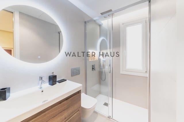 2 soveværelse Lejlighed til salg i Niño Jesús, Madrid by - € 915.000 (Ref: 9061929)