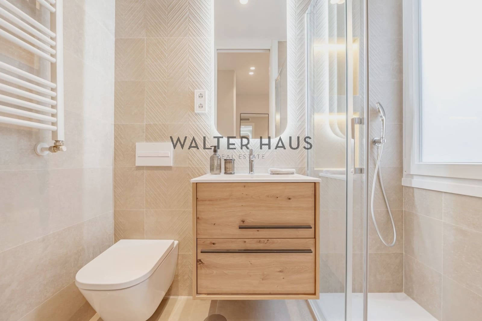 2 soveværelse Lejlighed til salg i Madrid by - € 1.120.000 (Ref: 9064146)