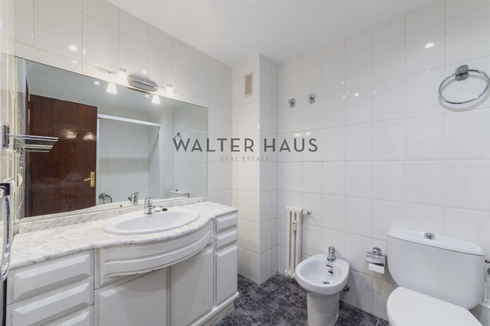 4 soveværelse Lejlighed til salg i Madrid by - € 965.000 (Ref: 9064713)