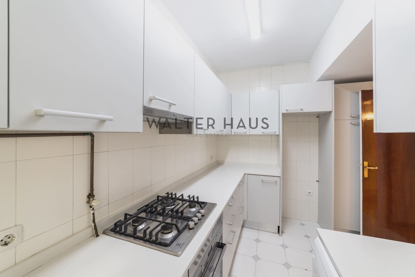 4 soveværelse Lejlighed til salg i Madrid by - € 965.000 (Ref: 9064713)