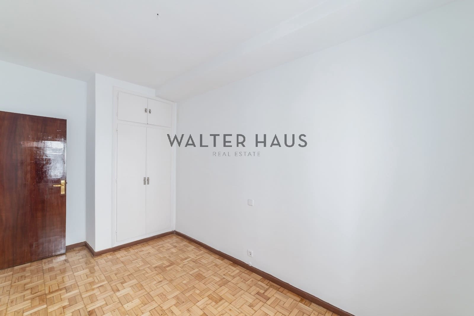 4 soveværelse Lejlighed til salg i Madrid by - € 965.000 (Ref: 9064713)