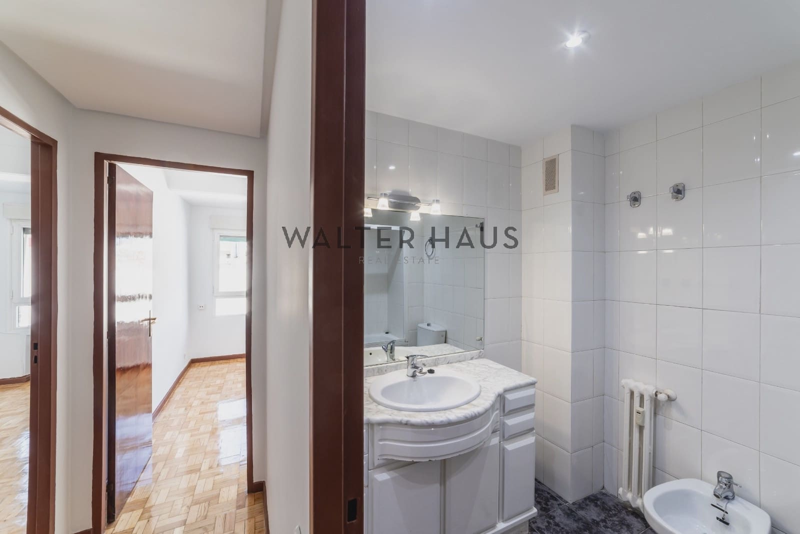 4 soveværelse Lejlighed til salg i Madrid by - € 965.000 (Ref: 9064713)