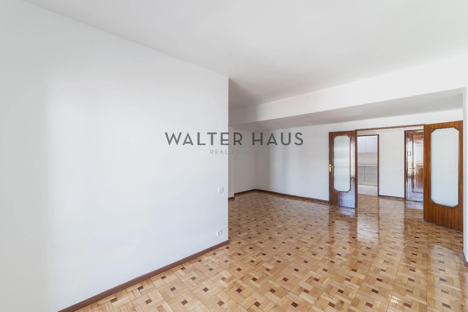 4 soveværelse Lejlighed til salg i Madrid by - € 965.000 (Ref: 9064713)