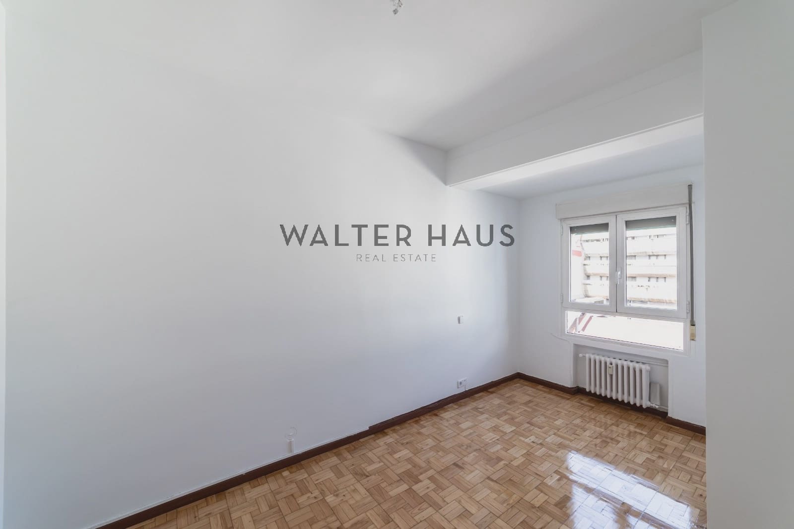 4 soveværelse Lejlighed til salg i Madrid by - € 965.000 (Ref: 9064713)