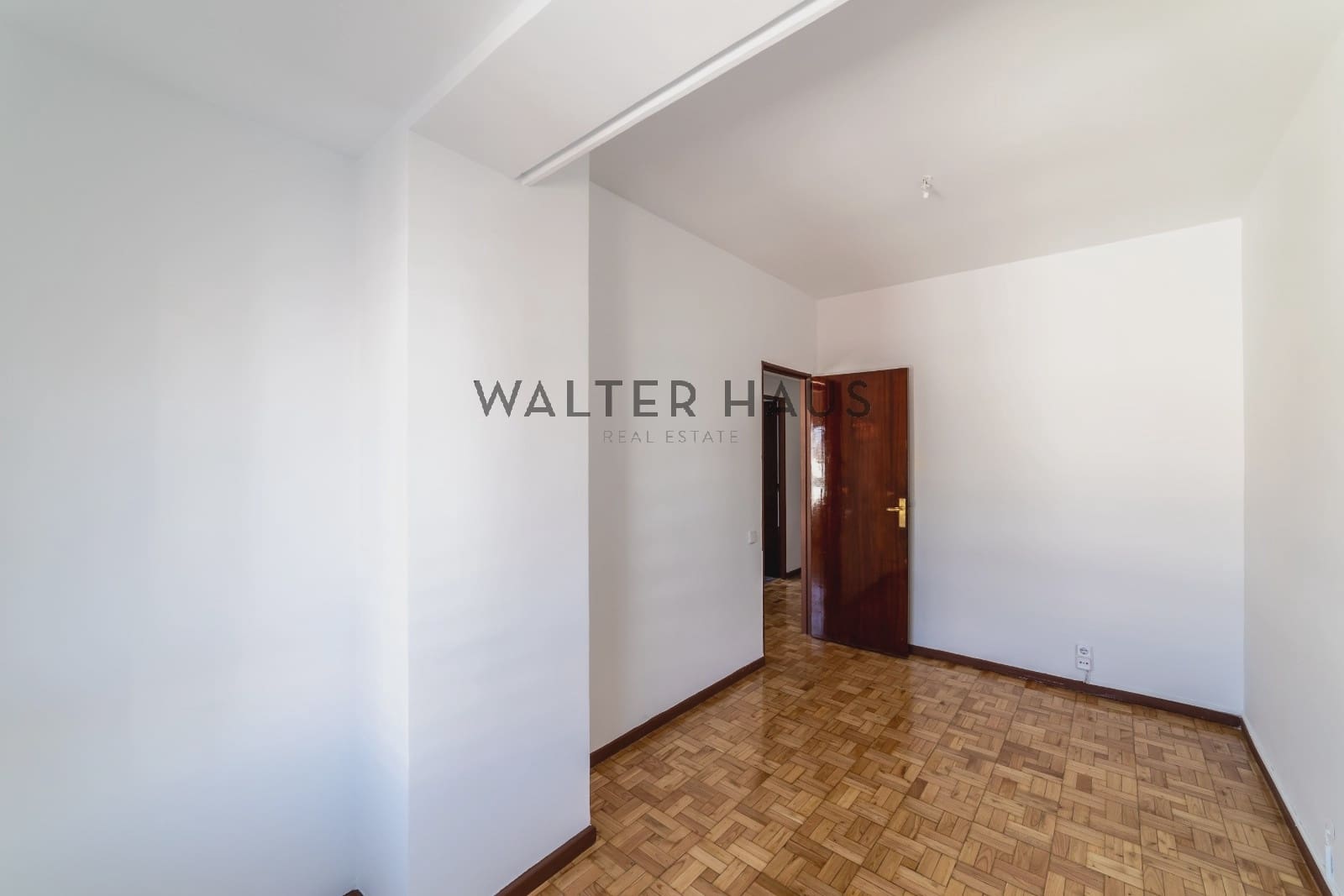 4 soveværelse Lejlighed til salg i Madrid by - € 965.000 (Ref: 9064713)