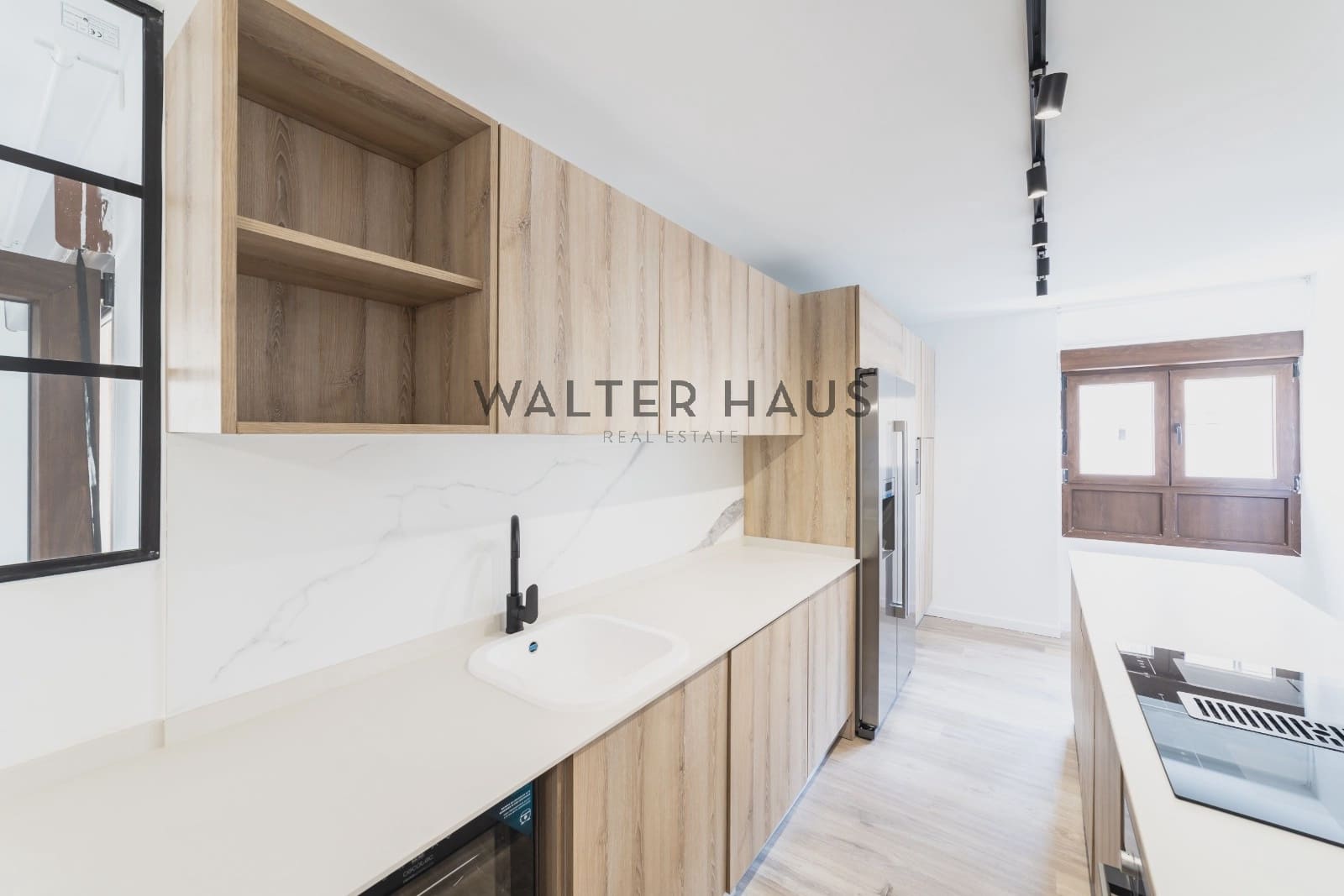 3 soveværelse Lejlighed til salg i Madrid by - € 1.249.000 (Ref: 9066812)