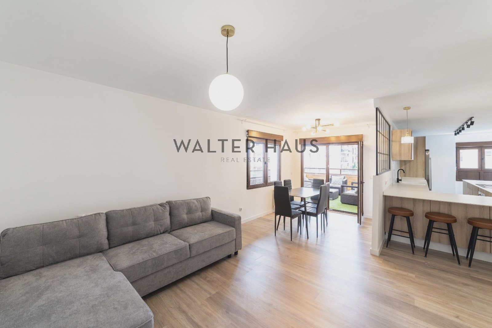 3 soveværelse Lejlighed til salg i Madrid by - € 1.249.000 (Ref: 9066812)