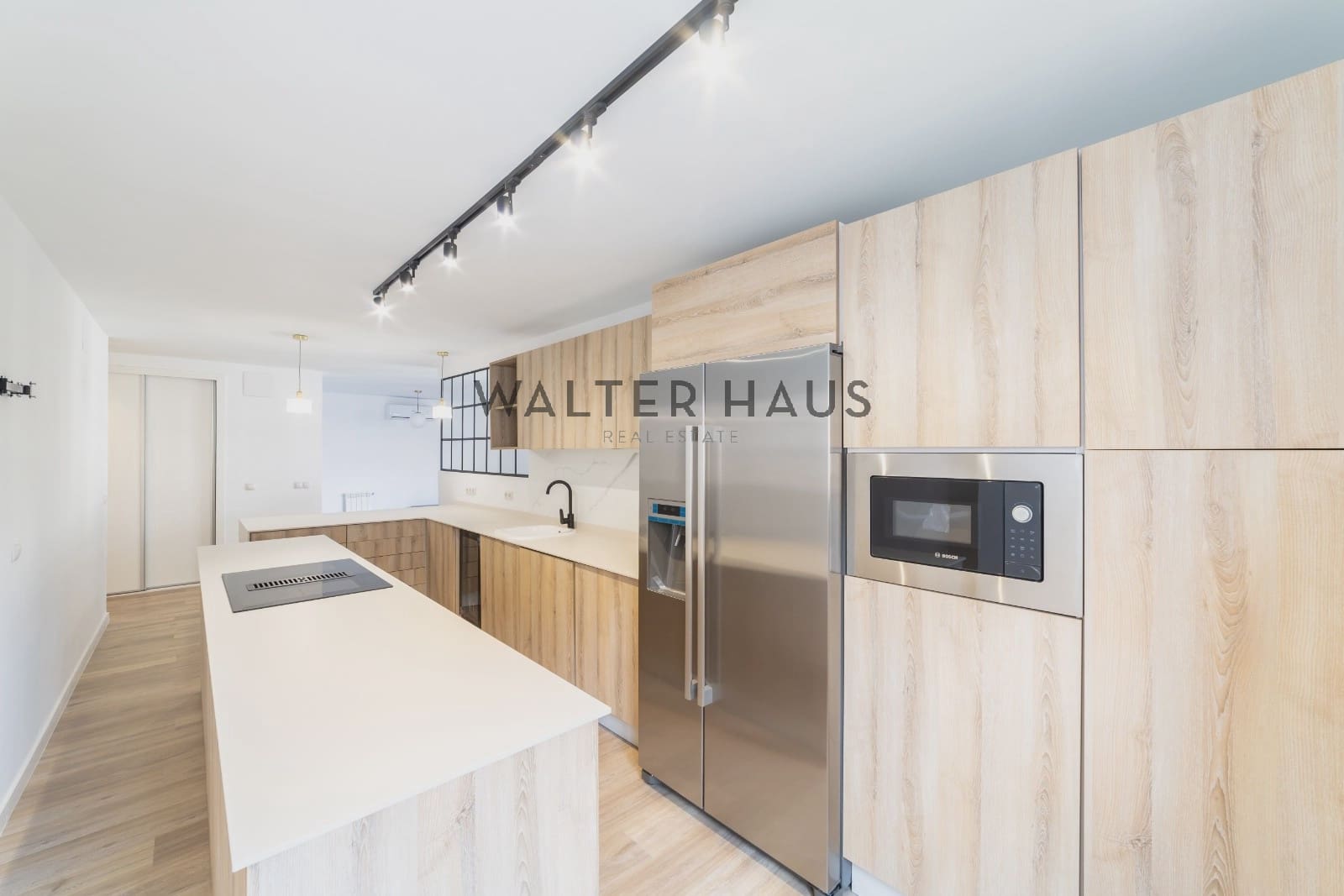 3 soveværelse Lejlighed til salg i Madrid by - € 1.249.000 (Ref: 9066812)