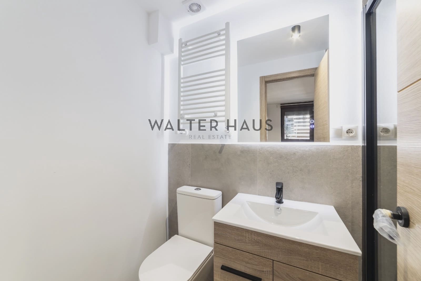 3 soveværelse Lejlighed til salg i Madrid by - € 1.249.000 (Ref: 9066812)