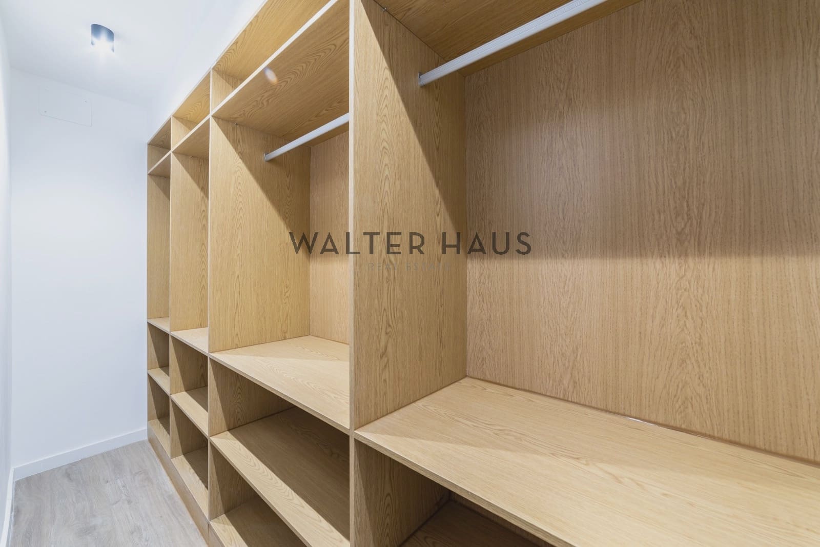 3 soveværelse Lejlighed til salg i Madrid by - € 1.249.000 (Ref: 9066812)