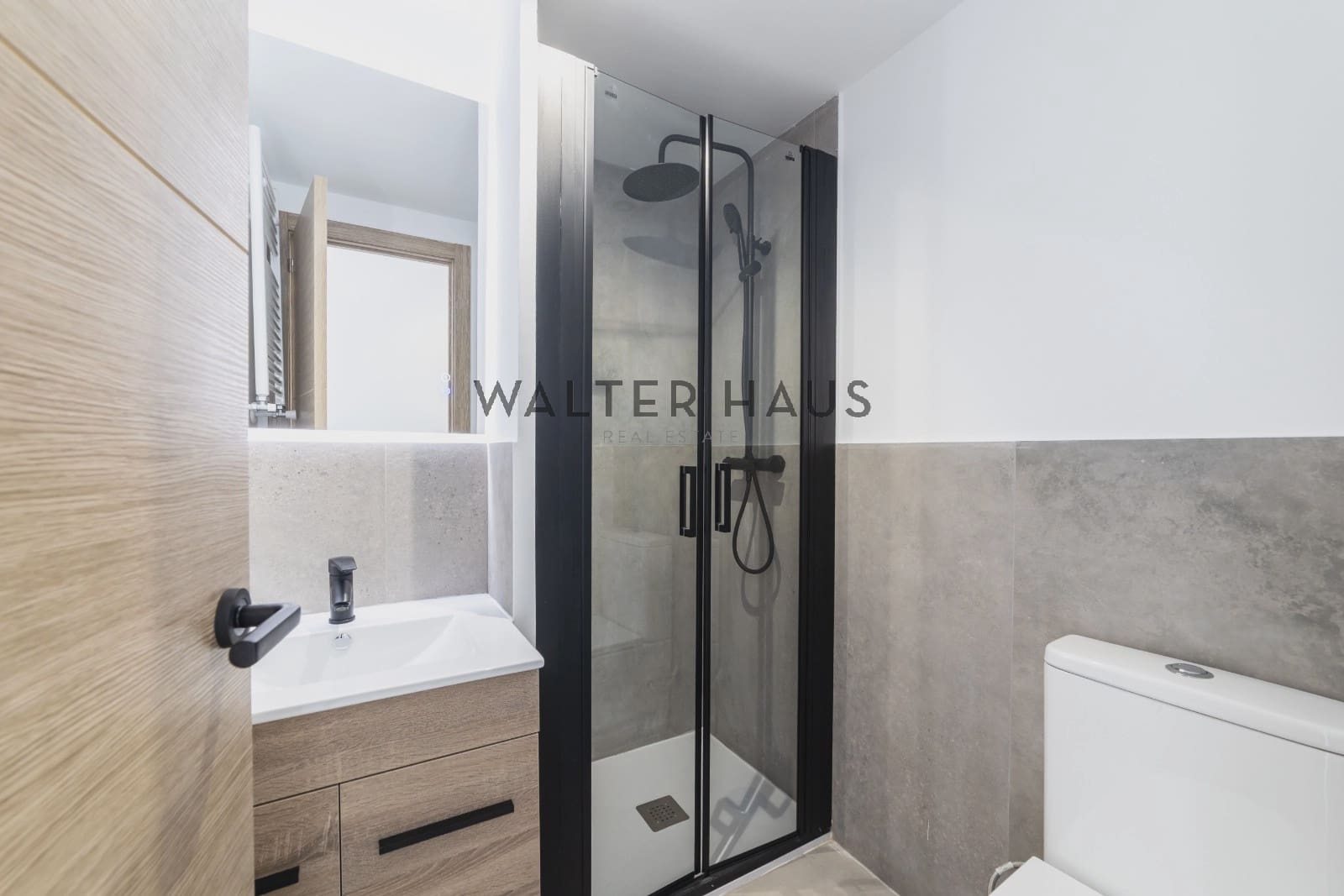 3 soveværelse Lejlighed til salg i Madrid by - € 1.249.000 (Ref: 9066812)