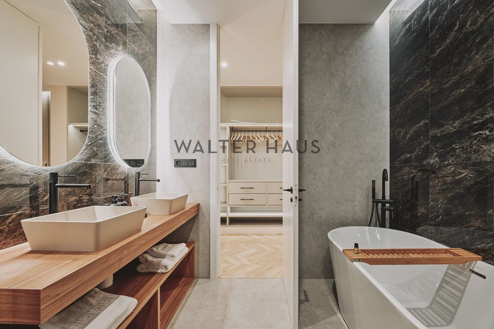 3 soveværelse Lejlighed til salg i Madrid by med swimmingpool - € 1.119.000 (Ref: 9084393)