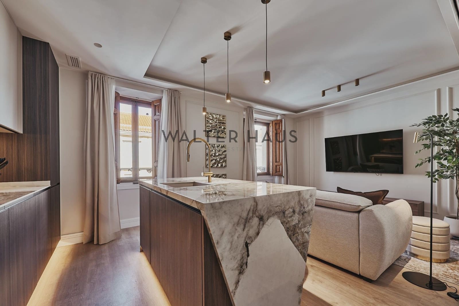 Piso de 3 habitaciones en Madrid ciudad en venta - 1.459.000 € (Ref: 9084764)