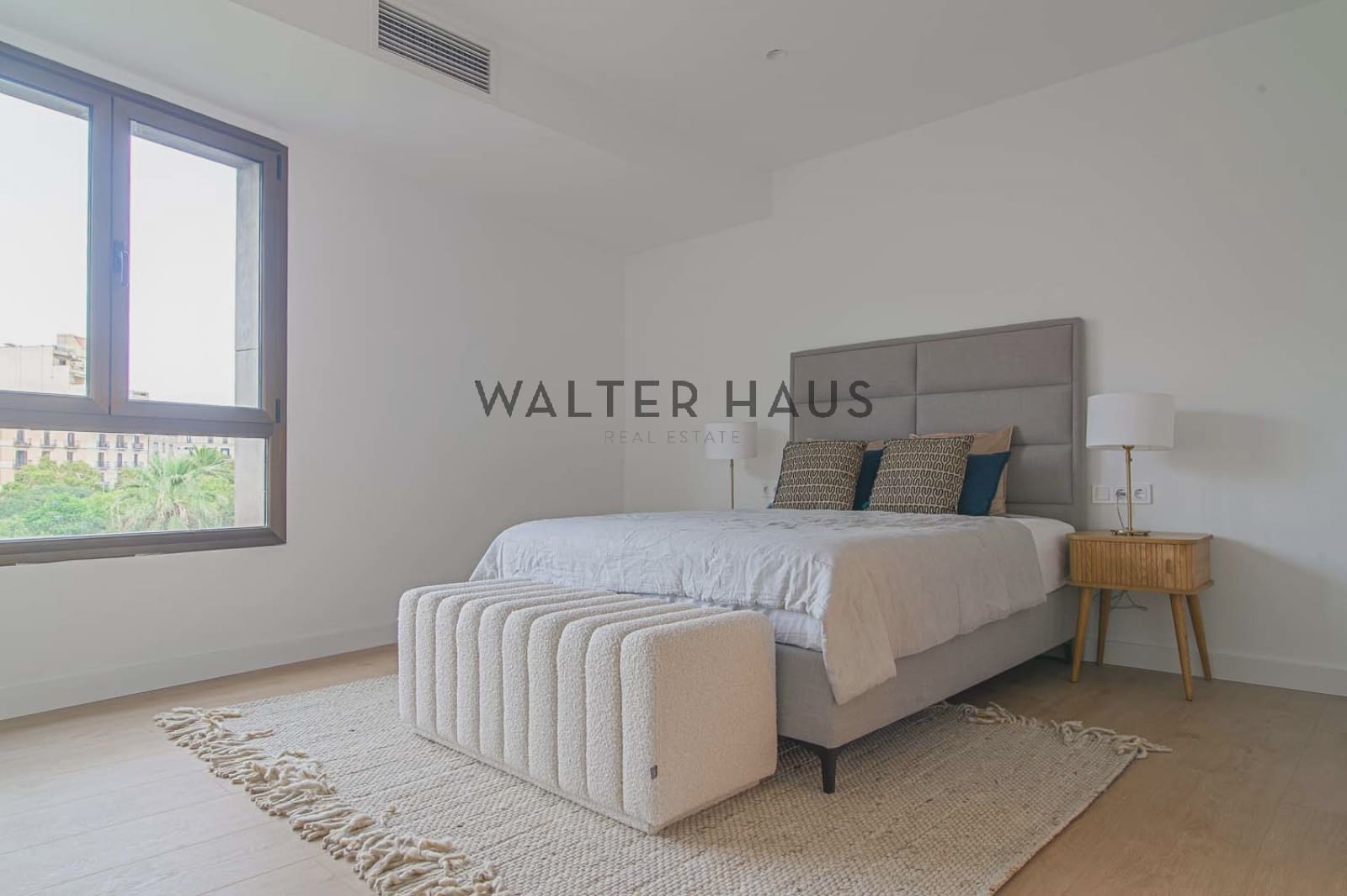 4 soveværelse Lejlighed til salg i Barcelona by - € 1.250.000 (Ref: 9085713)