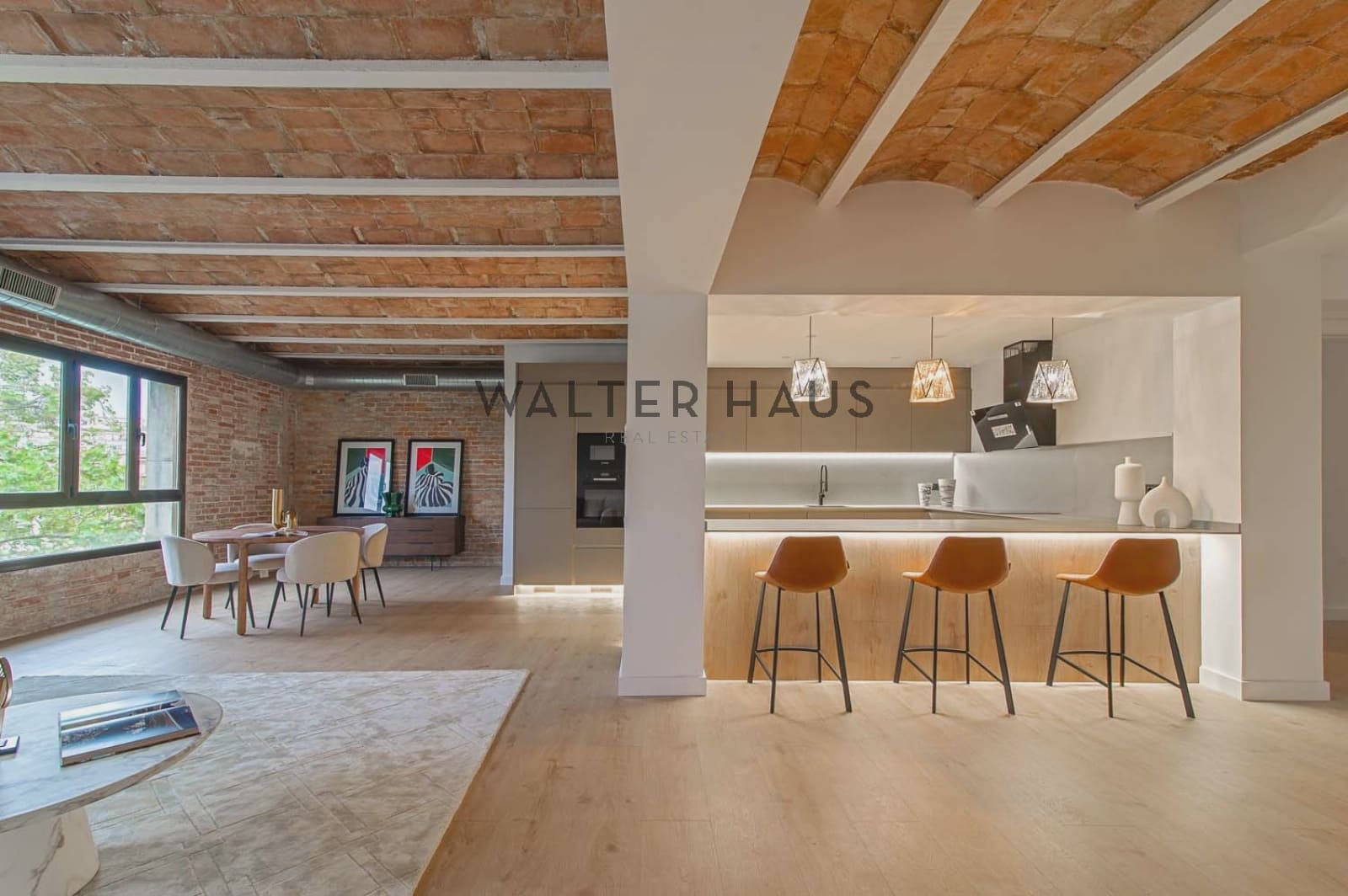 4 soveværelse Lejlighed til salg i Barcelona by - € 1.250.000 (Ref: 9085713)