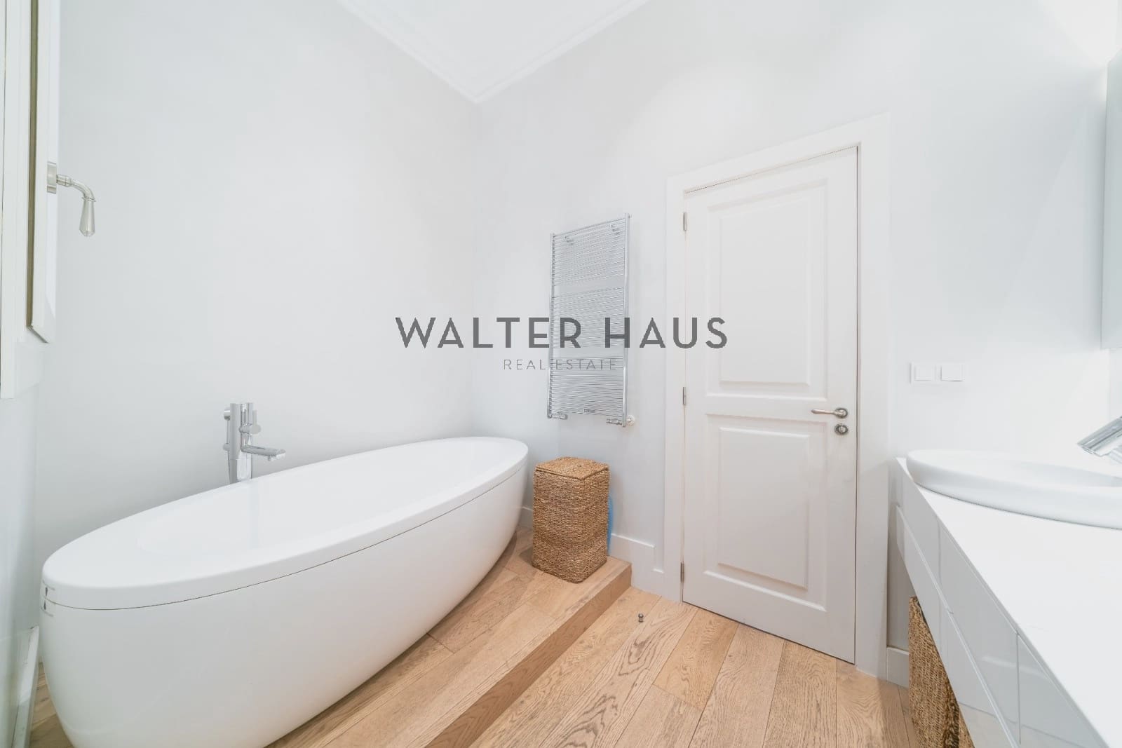 5 soveværelse Lejlighed til salg i Barcelona by - € 1.895.000 (Ref: 9086214)