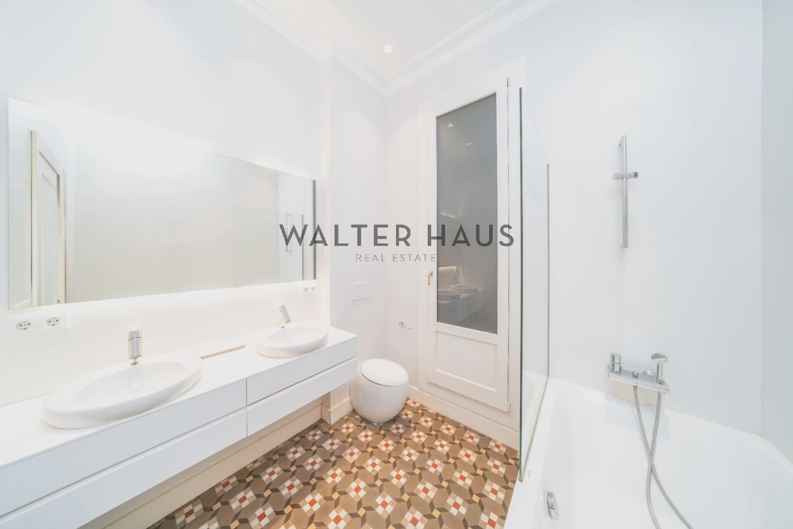 5 soveværelse Lejlighed til salg i Barcelona by - € 1.895.000 (Ref: 9086214)