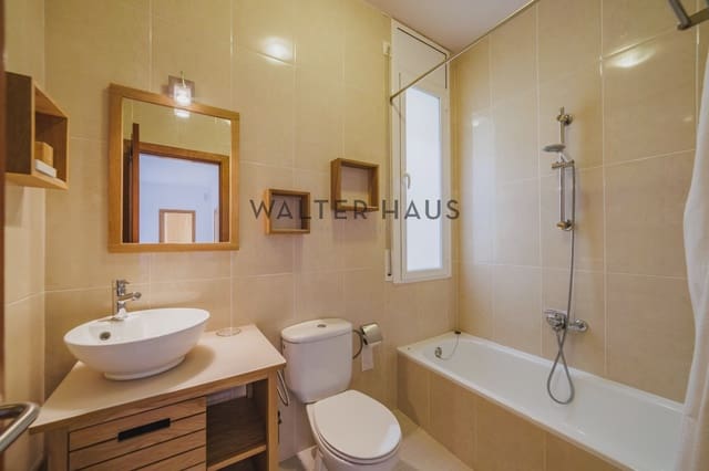 4 bedroom Villa for sale in Santa Cristina d'Aro - € 885,000 (Ref: 9087178)