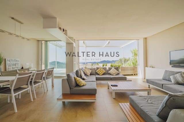 4 bedroom Villa for sale in Santa Cristina d'Aro - € 885,000 (Ref: 9087178)