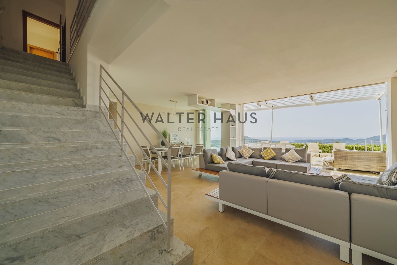 4 bedroom Villa for sale in Santa Cristina d'Aro - € 885,000 (Ref: 9087178)