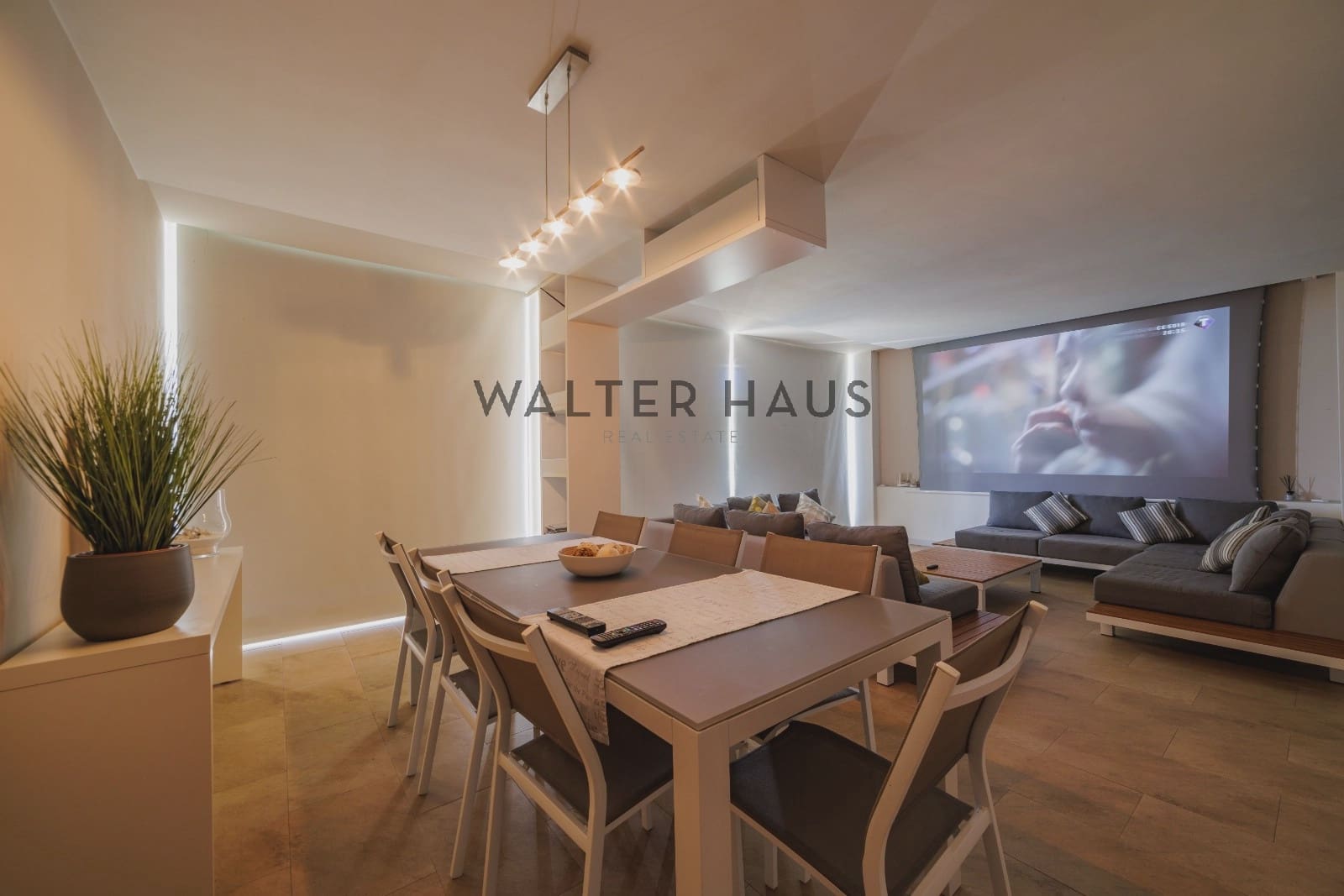 4 bedroom Villa for sale in Santa Cristina d'Aro - € 885,000 (Ref: 9087178)